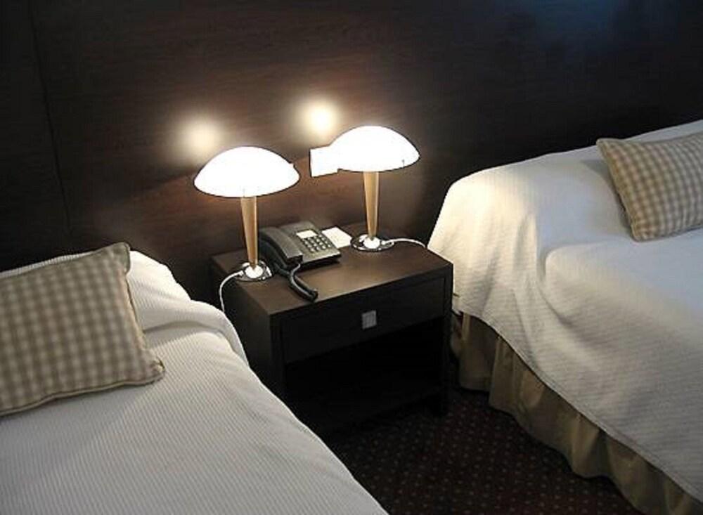 Hotel Val Flores Logis Biarritz Ngoại thất bức ảnh