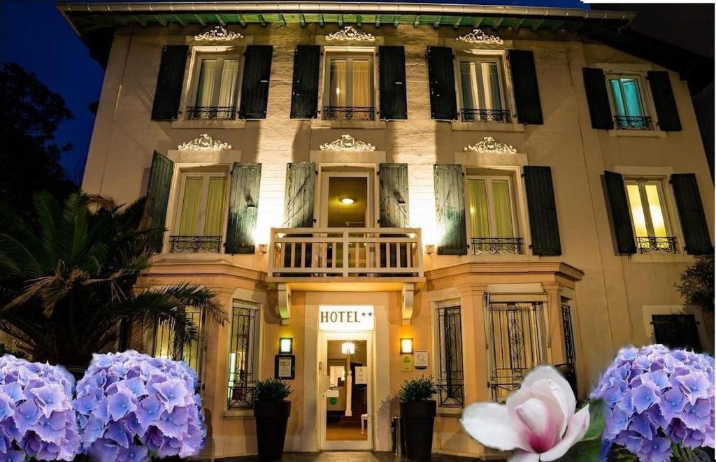 Hotel Val Flores Logis Biarritz Ngoại thất bức ảnh